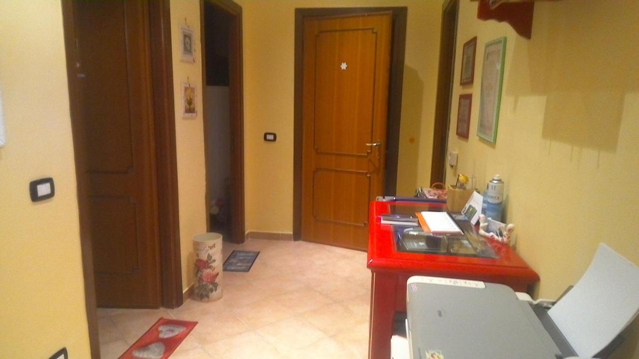 La Bella Ninfa Bed & Breakfast Sermoneta Bagian luar foto