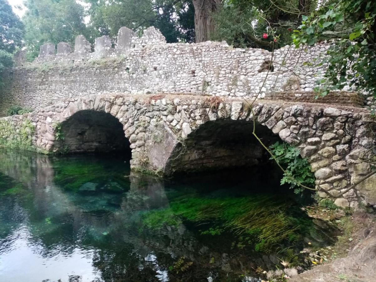 La Bella Ninfa Bed & Breakfast Sermoneta Bagian luar foto